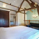 Fijn, Recent Volledig Gerenoveerd In * Maastricht