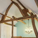 Fijn, Recent Volledig Gerenoveerd In Appartamento *