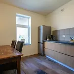 Fijn, Recent Volledig Gerenoveerd In