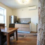 Fijn, Recent Volledig Gerenoveerd In Appartamento Maastricht