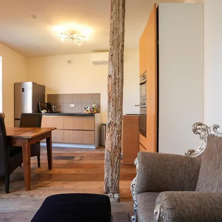 Fijn, Recent Volledig Gerenoveerd In