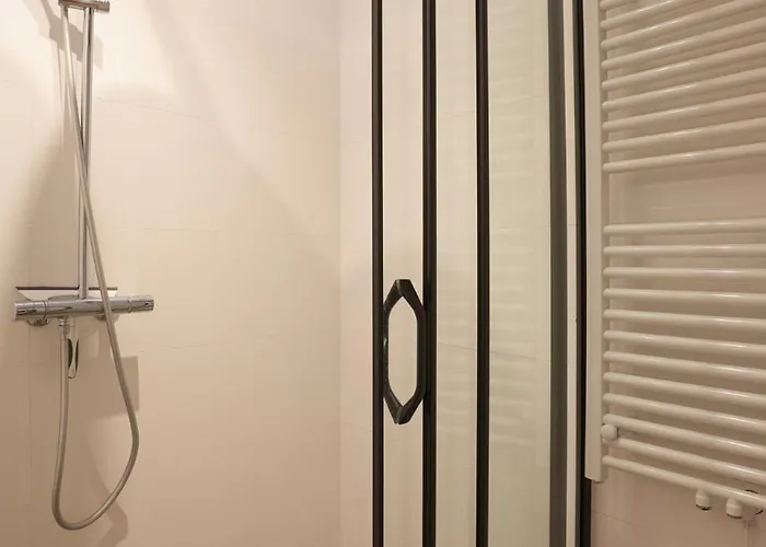 Fijn, Recent Volledig Gerenoveerd In Apartment Maastricht