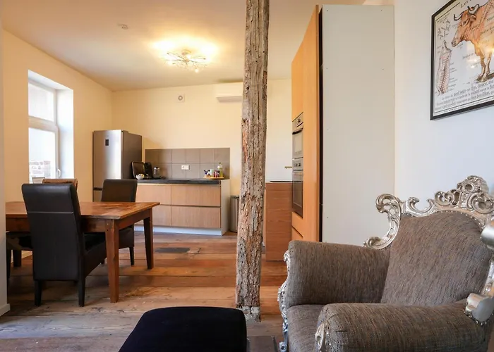 Fijn, Recent Volledig Gerenoveerd In