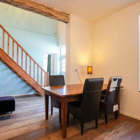 Appartement Fijn, Recent Volledig Gerenoveerd In *